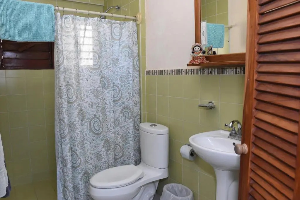 Cancun Guest House 4 Terrace Tub