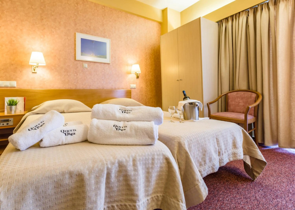 Queen Olga Hotel