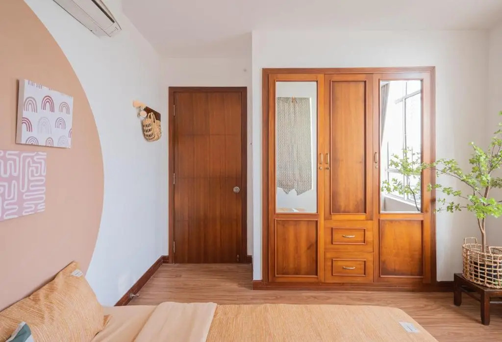 MILKY APARTMENT - 3 Phòng Ngủ, View biển, 5P Ra Biển