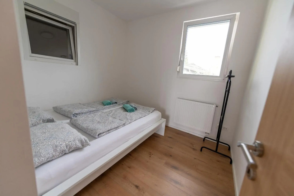 Sunny Villa Apartments