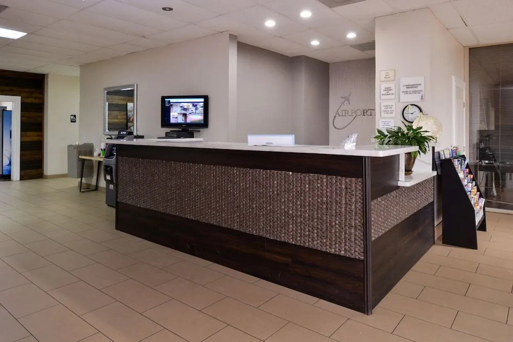 Airport Inn