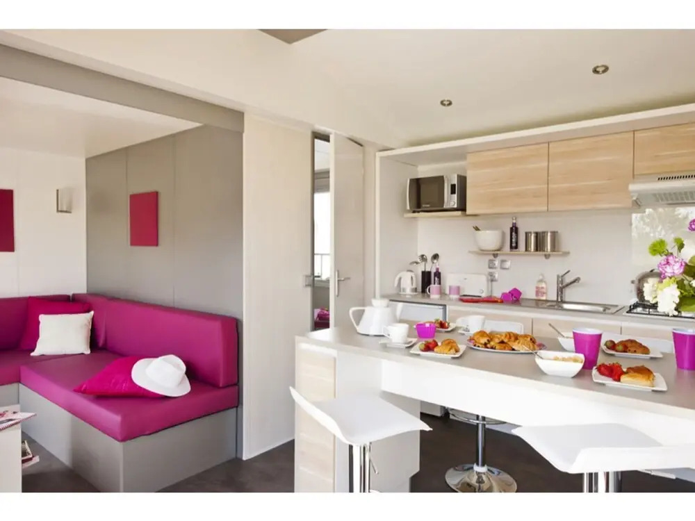 Cozy Mobile Home in Januv Dul With Swimming Pool