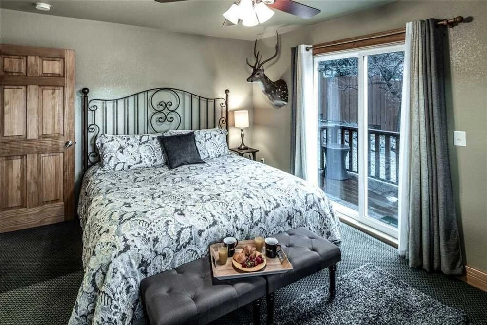 Los Nation - Four Bedroom Cabin