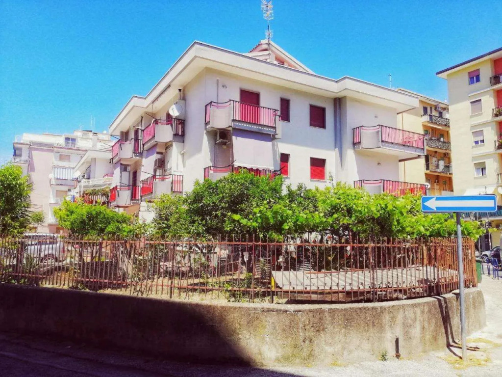 a CASA di CECY