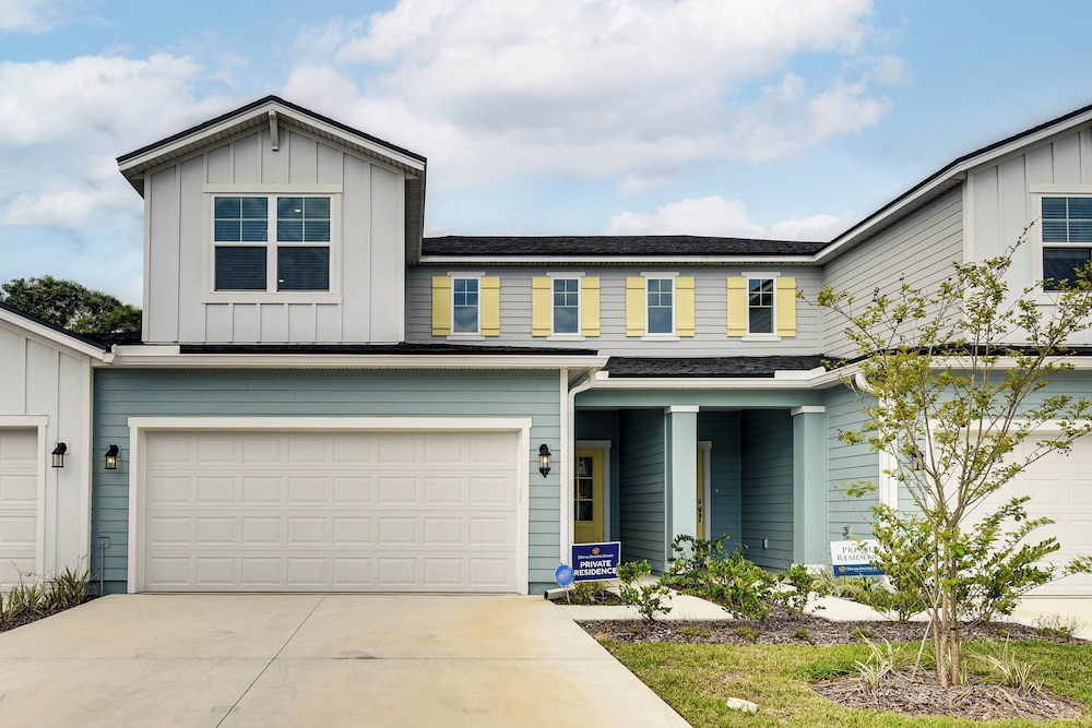 3 Mi to Beach! Family-friendly Palm Coast Getaway