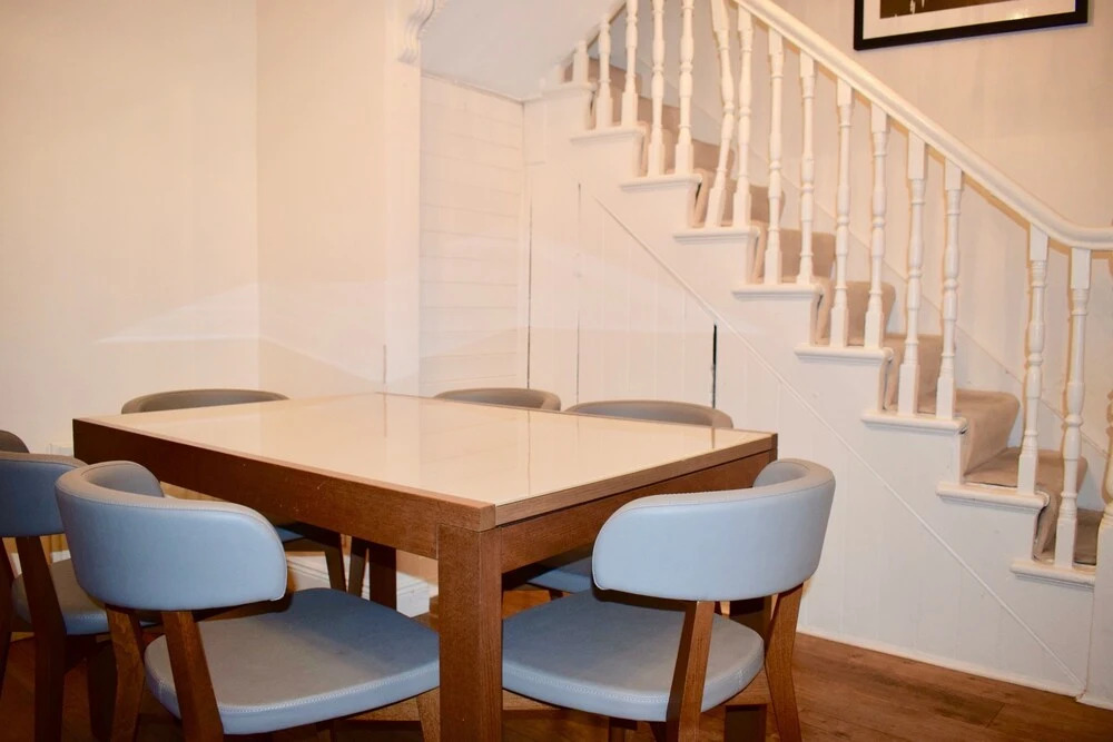 2 Bedroom Apartment Close to Canal Dock Dublin