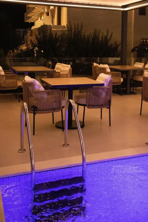 Colosseum Hotel