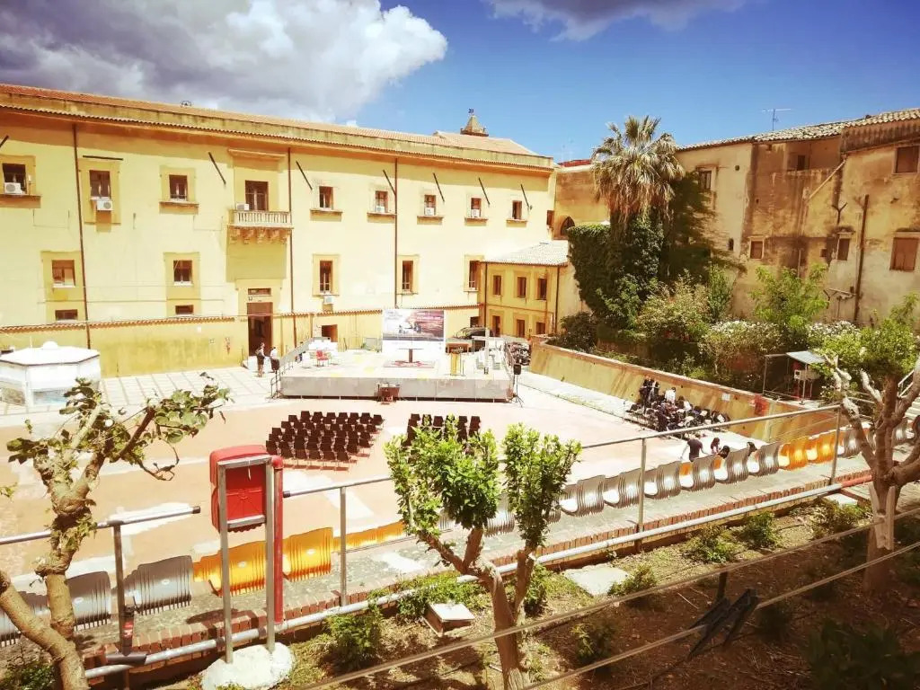 L' Arena Suite - Sicilian style 140 mq flat with balcony and Arena seeview