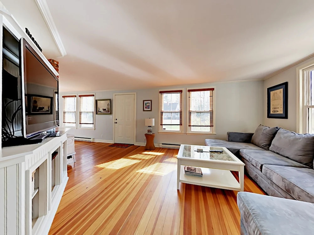 4 Briarwood Drive Home