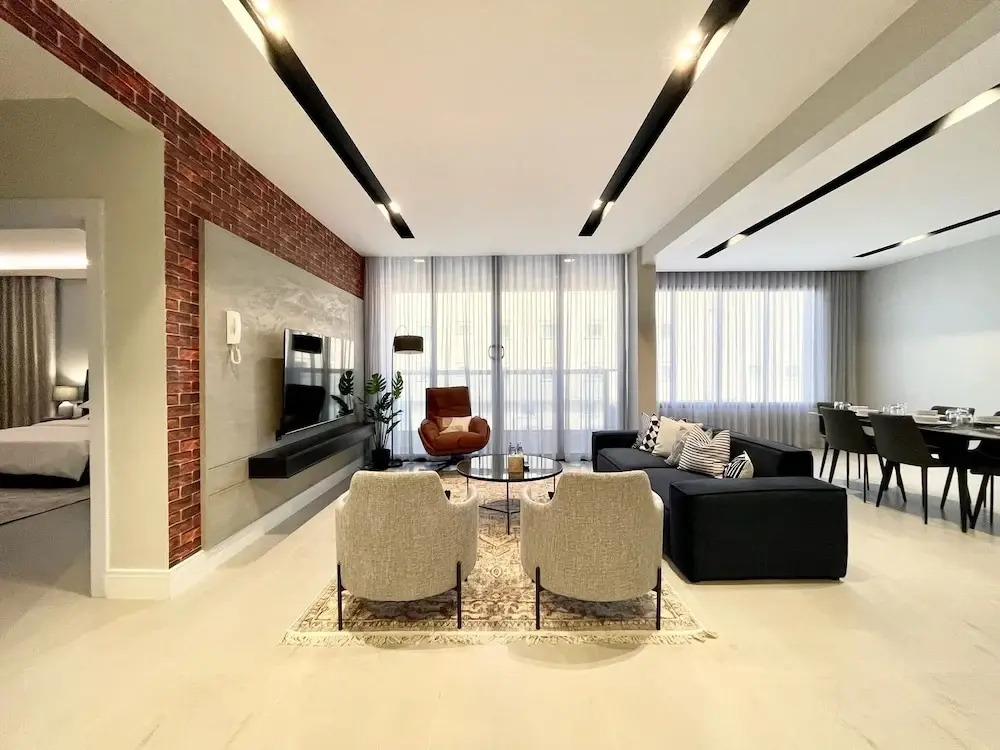C Living - Premium 3 Bedroom - AQIQ
