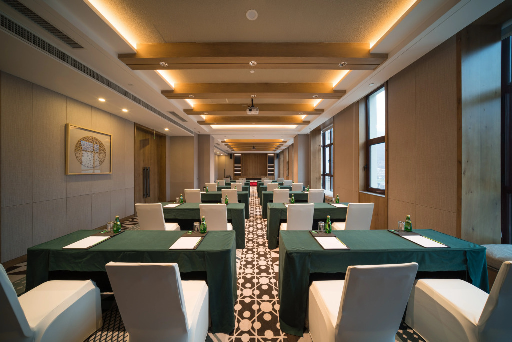 Holiday Inn Jilin Beidahu by IHG