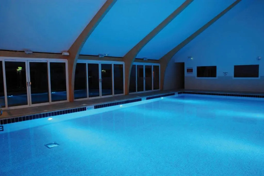 Puffin, 4 bedroom Hot tub Lodge with BBQ-Resort Pool,Gym,Bar