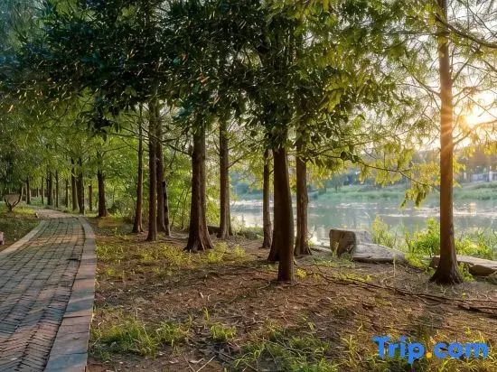 Huamanxi Homestay (Zhujiajiao Puxiang Road)