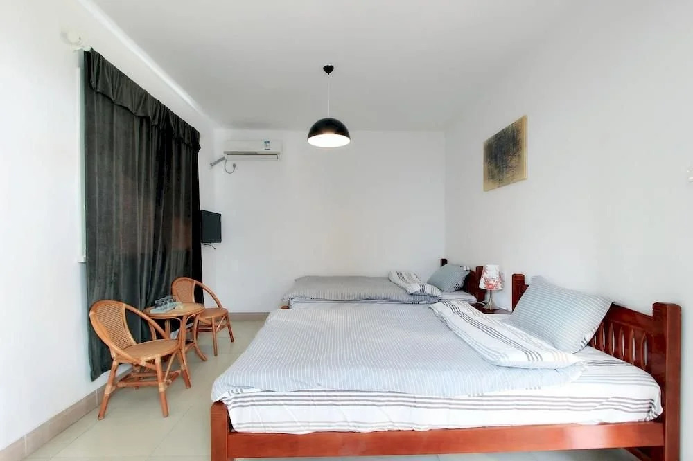 Ximen Tahiti Hostel
