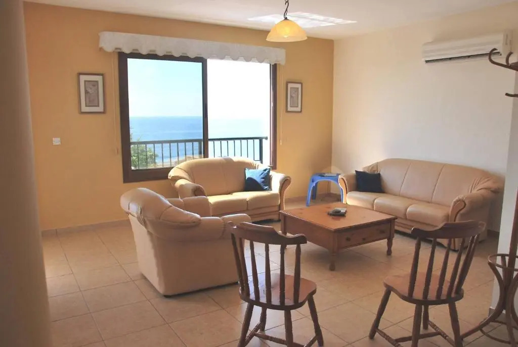 Villa Only 50m To The Sea, Sleeps 12, Polis
