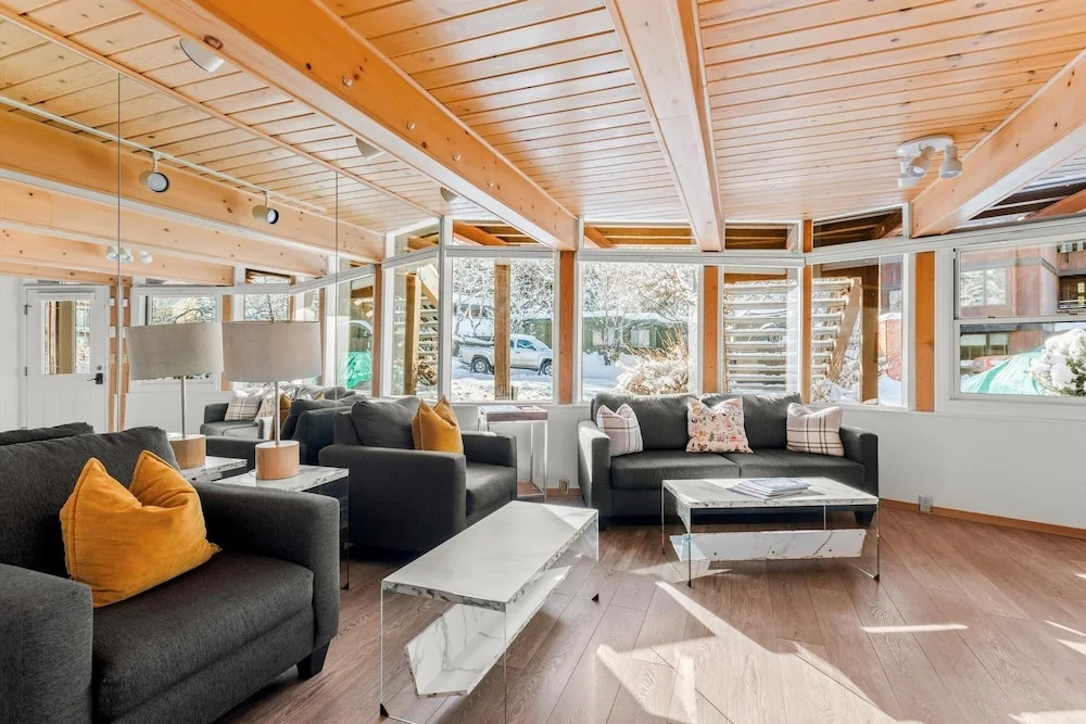 Central Aspen Condo Walk to Gondola & Ruby Park - LC5 by RedAwning