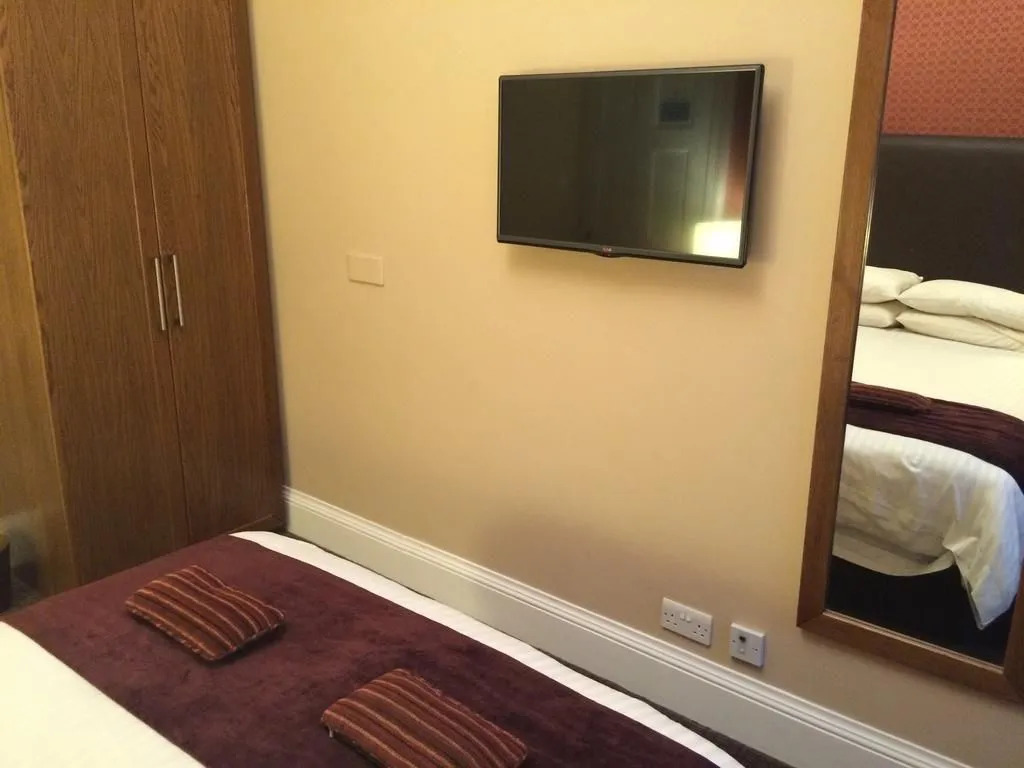 Edinburgh Whisky House Hotel