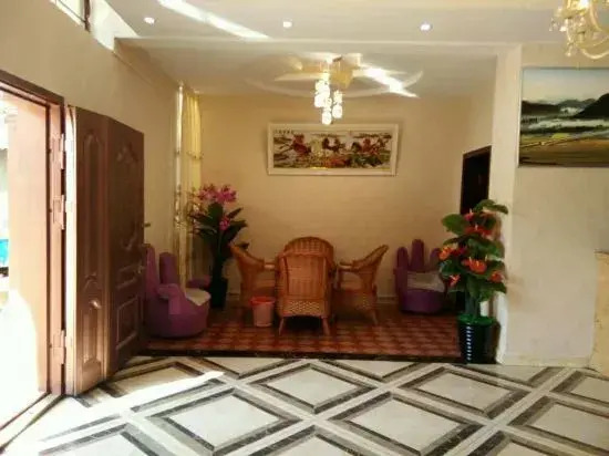 Jiujiulou Apartment