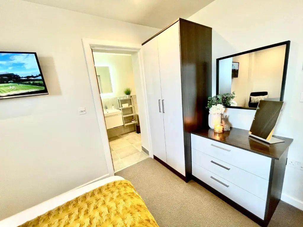 Apartment Twelve