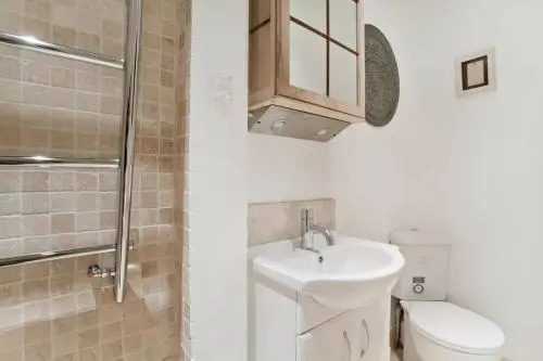 Edencourt Apartment
