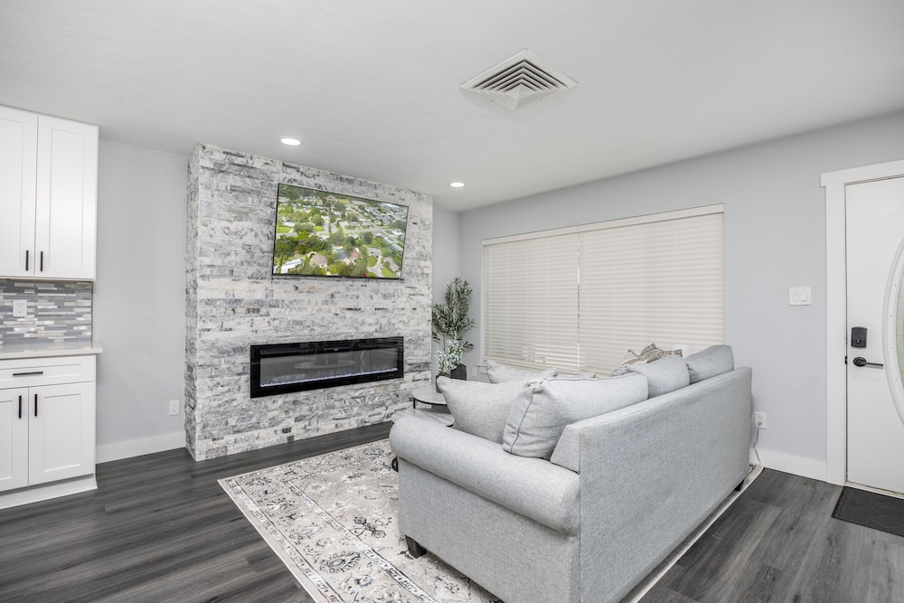 Poolside Paradise 3 Bedroom Home