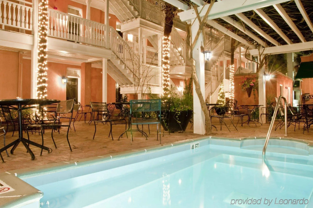 Elliott House Inn