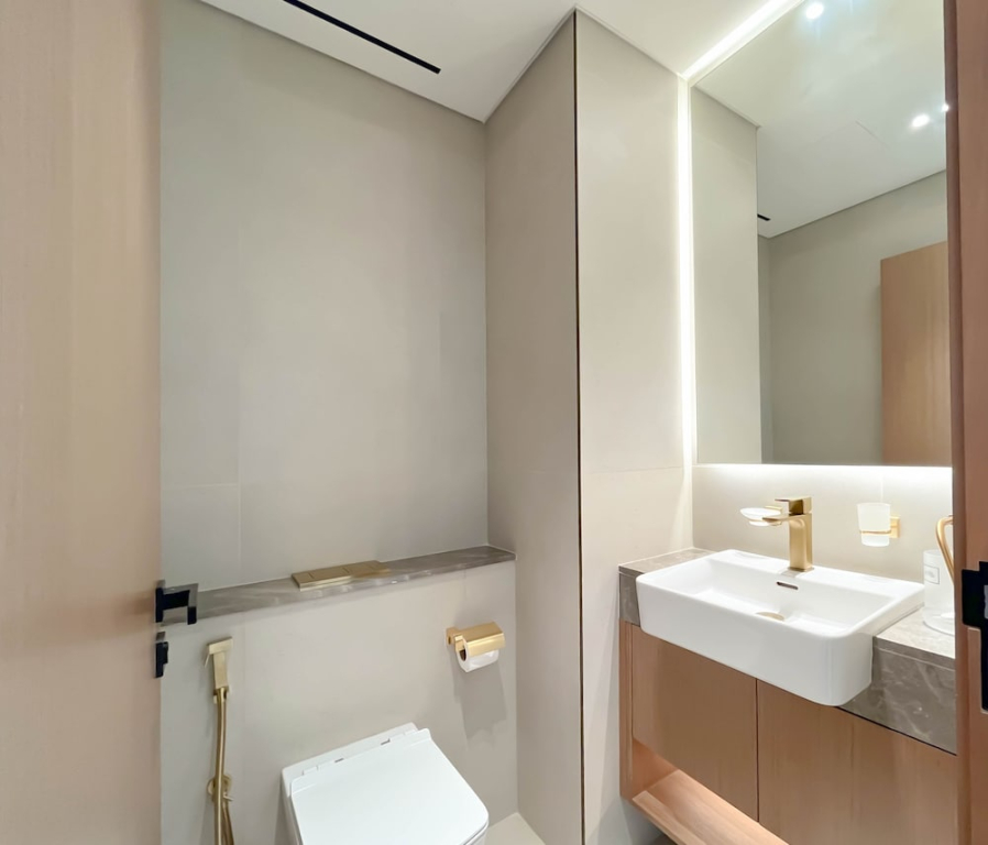 Community Views 1BR Next to Mall and Park, Binghatti Amber, Jumeirah Village Circle by Deluxe Holiday Homes