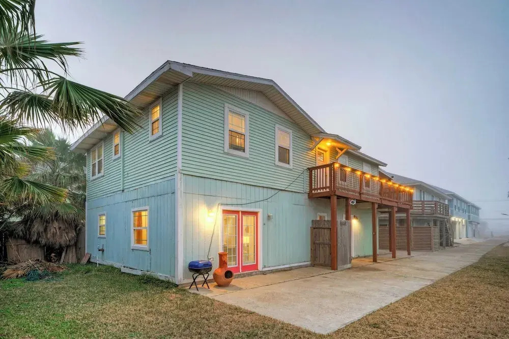 2-unit Home in Golf Cart Zone w/ Patio + Balcony Salty Sunshine: Multi-family Retreat