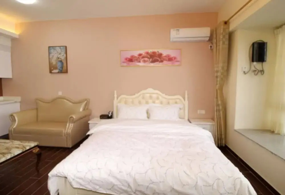 The Star Apartment  Hotel