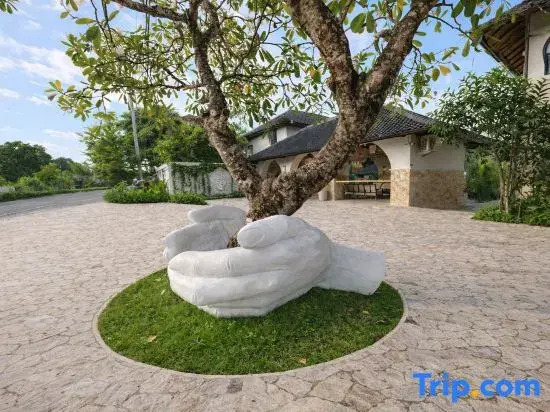 Maison Boheme Modern Apartment & Villa with Pool in Sanur