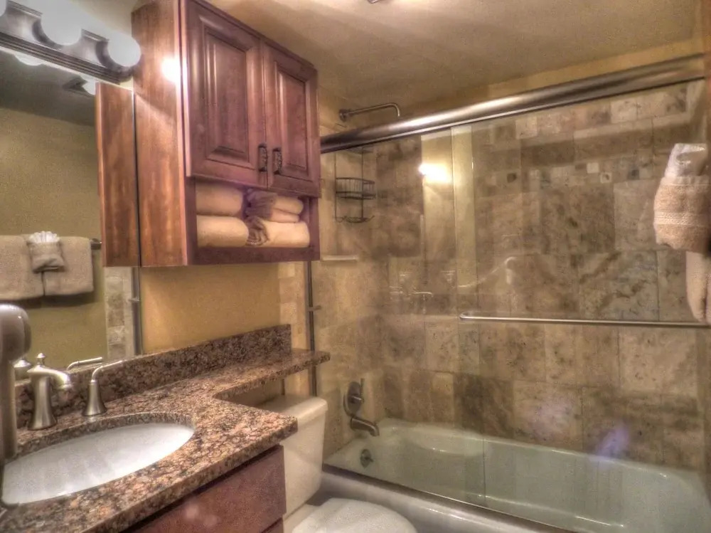 Lift Tickets Shuttle & Hottub, Pool, Near Ski Mountain Area