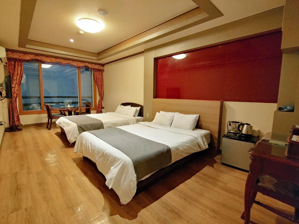 Sky Leaders Hotel