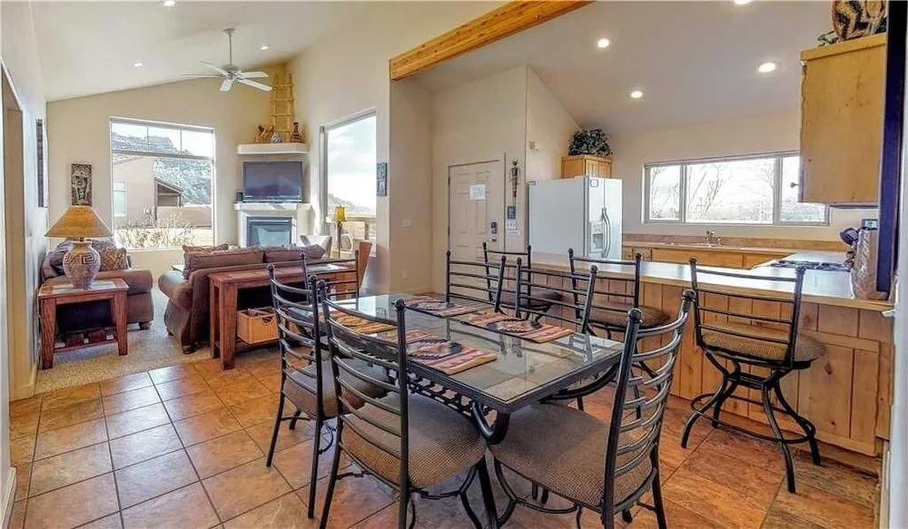 Roberts Roost ~ W4 3 Bedroom Condo