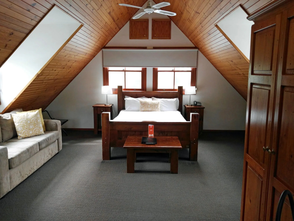 Pokolbin Village Estate
