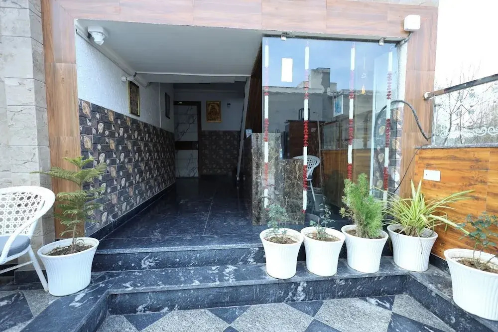 Radha krishna spiritual stay