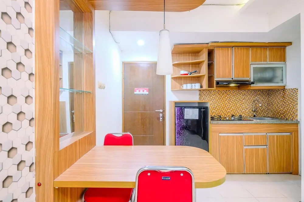 Cozy Stay 2BR Apartment at Bogor Valley By Travelio