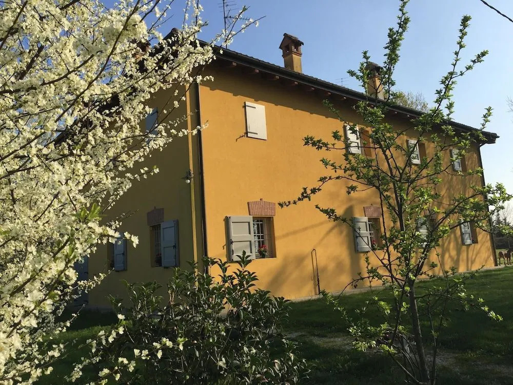 VIGORSO 41 COUNTRY HOUSE