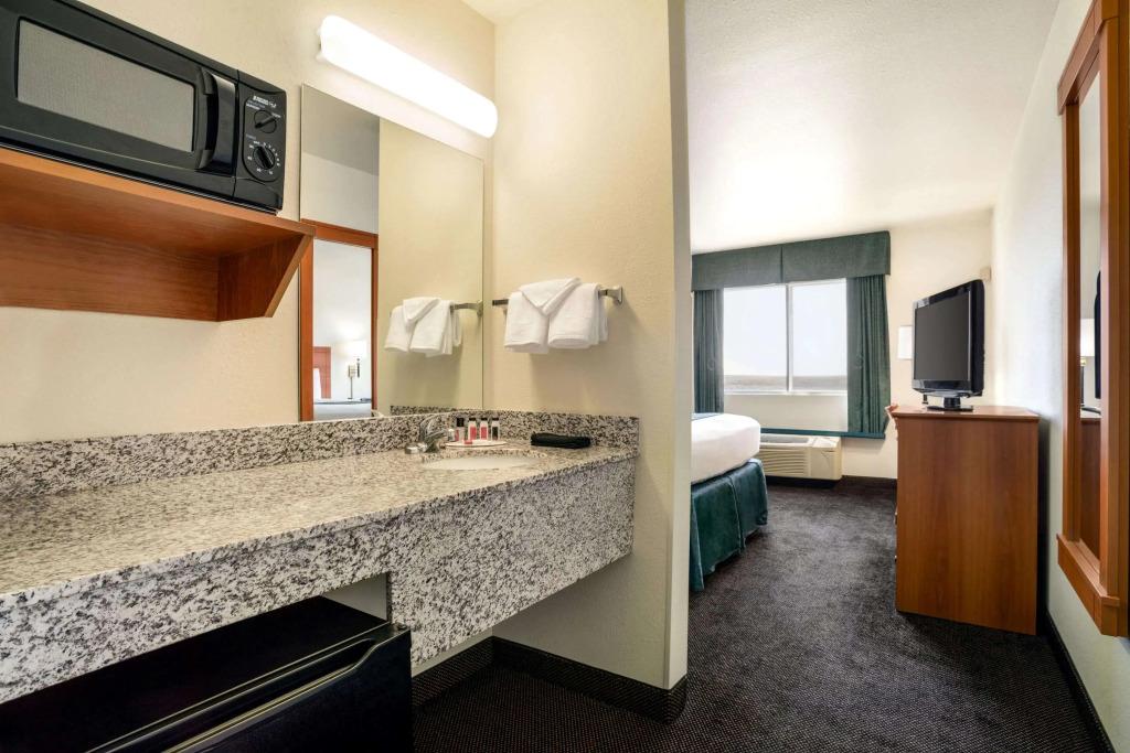 Travelodge by Wyndham Bill WY Thunder Basin Ntl Grassland