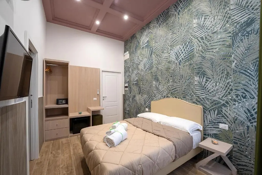P.C. Boutique Medina H. Napoli Centro, by Clapa Group