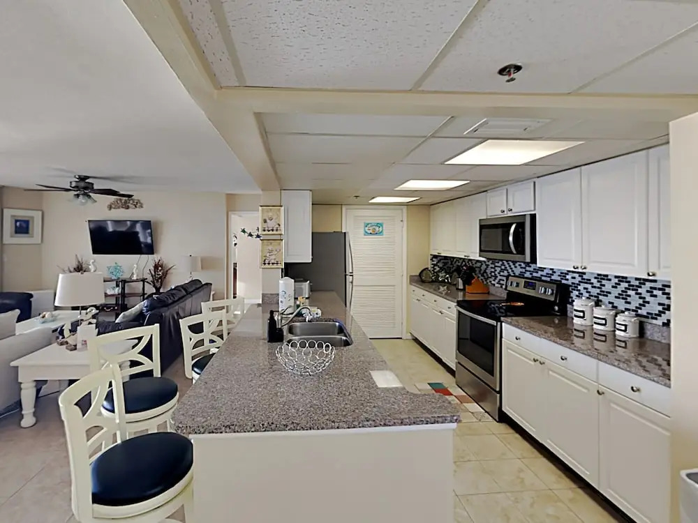 Long Beach Resort Tower II #1203