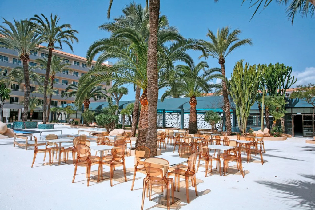 tent Calvia Beach