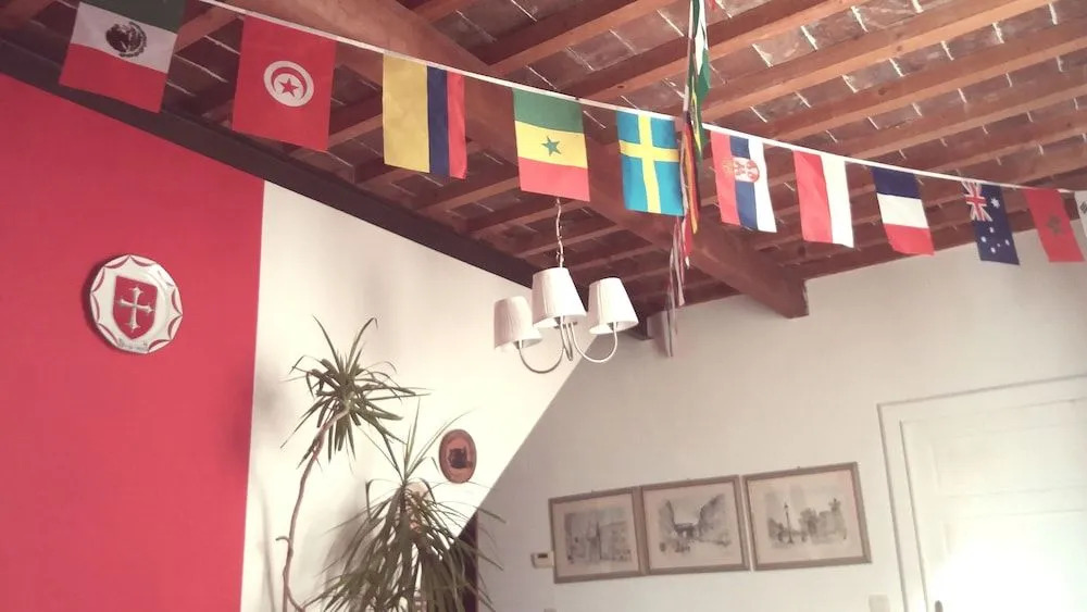 "LA MAISON DEL CORSO" Hospitality