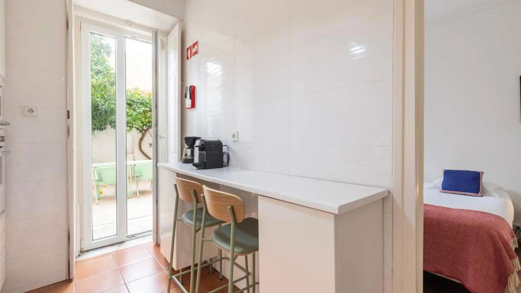 Private Terrace Apartment in Historic Centre 3 by Lisbonne Collection
