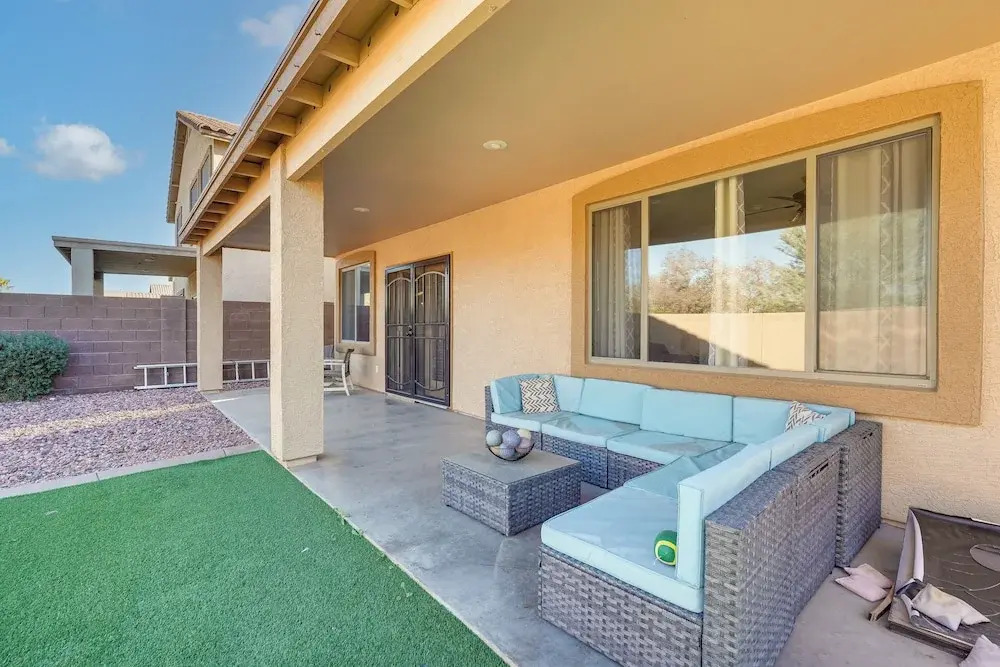 4 Mi to Surprise Stadium: West Valley Family Home