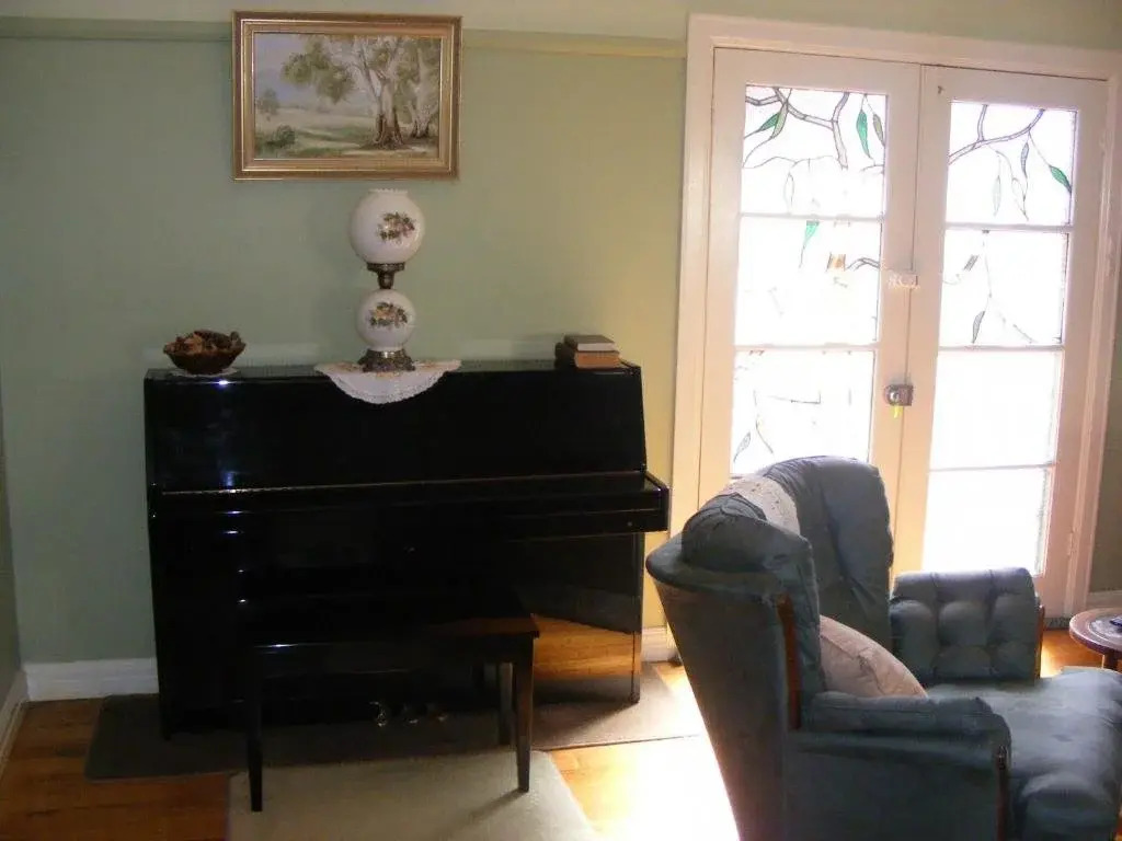 Rosella Cottage