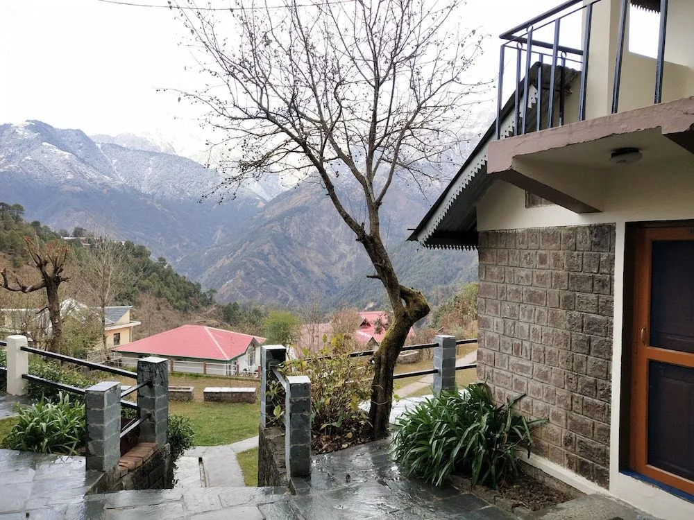 Nishaad Resorts