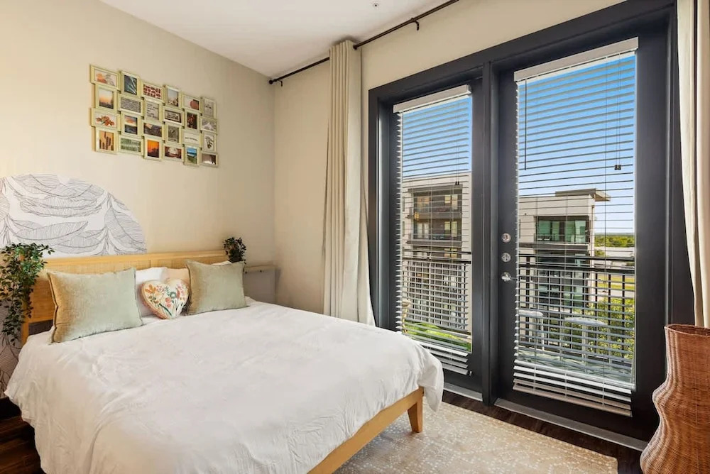 6min to Domain 12min DT Balcony Free Parking