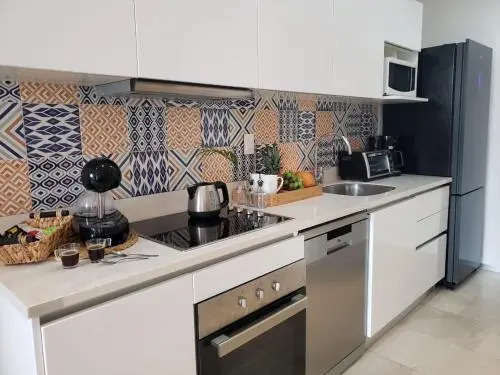 Luxury 5th Avenue Menesse 32