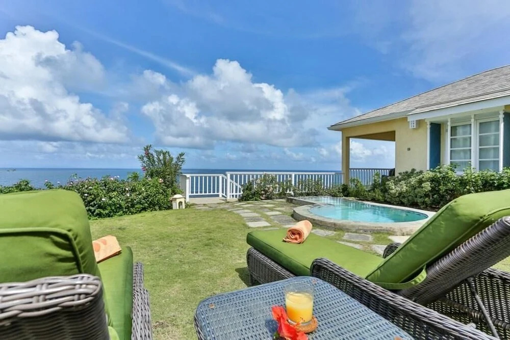 Book With Confidence Relaxed Cancellation Policy - Seafront Swim-up Bar Wifi