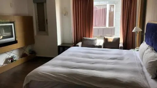 Home Yah SPA Motel